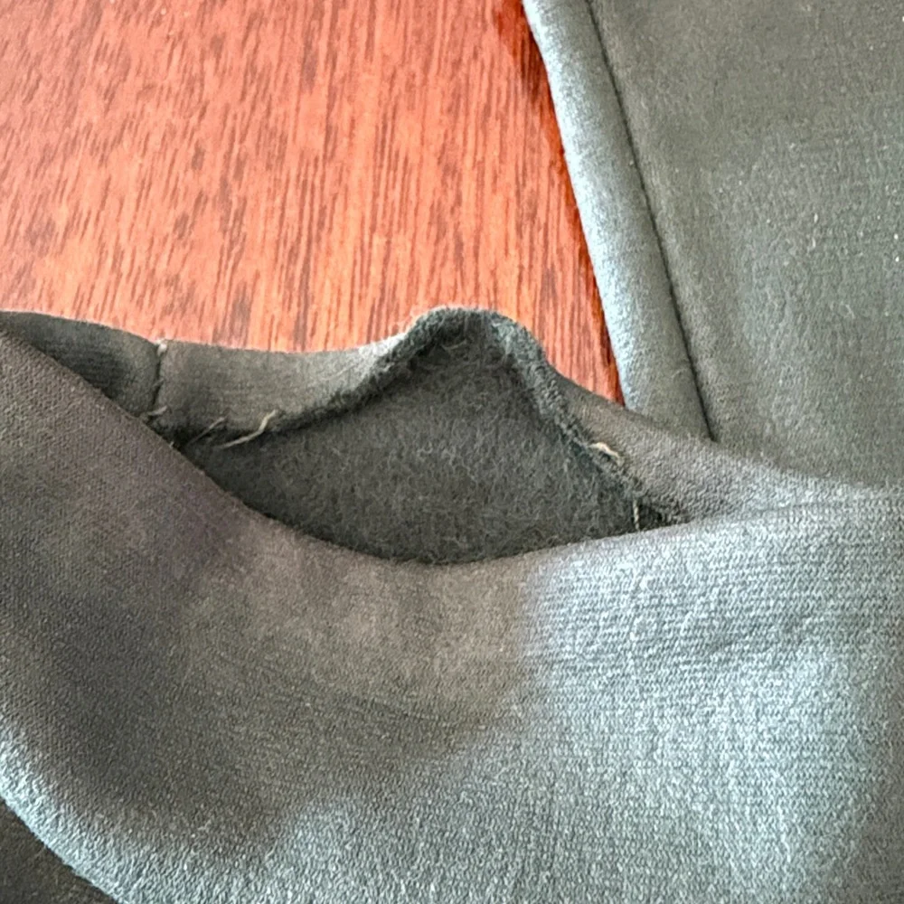 Elegant Dark Green Gloves